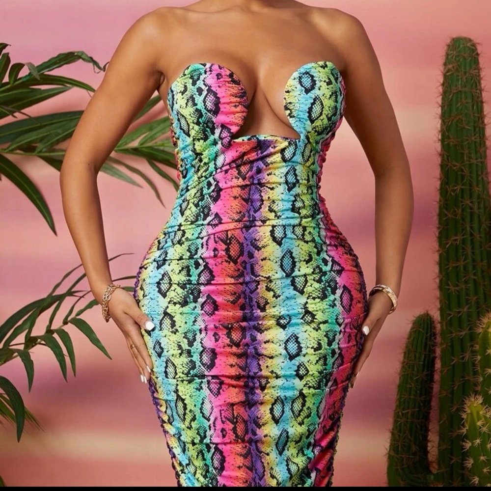 SHEIN SXY Snakeskin Print Ruched Tube Bodycon Dress